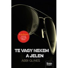 Te vagy nekem a jelen    11.95 + 1.95 Royal Mail